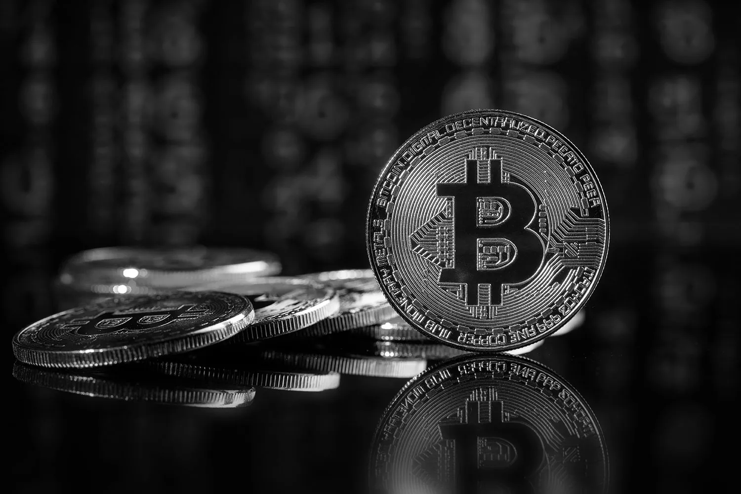 暗网黑市商品价格波动与加密货币交易数据